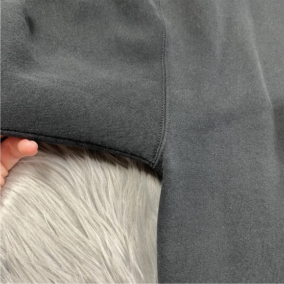 Vintage Russell Made In The USA Black Crewneck Sweater - Picture 7 of 12